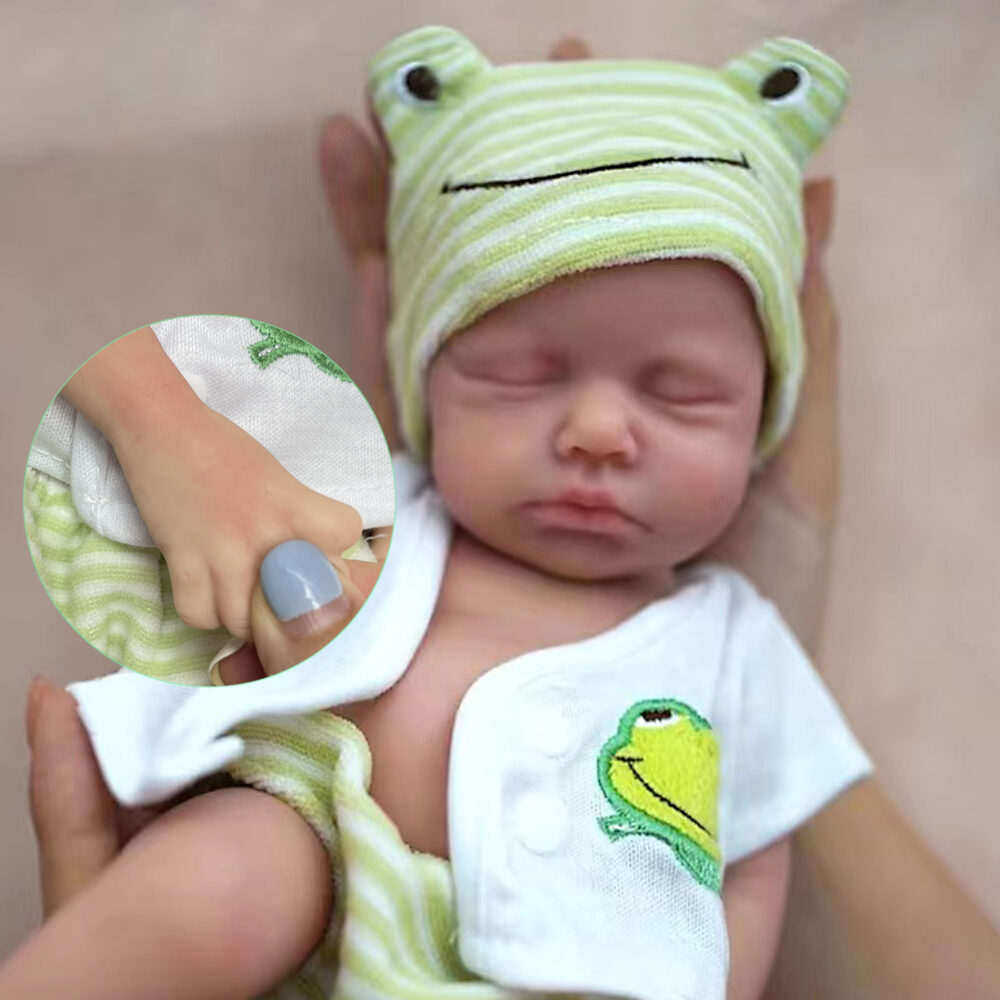 30cm Solid Silicone Reborn Doll - Image 4